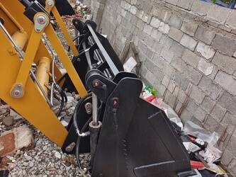 2024-caterpillar-426f-1400026-44663012