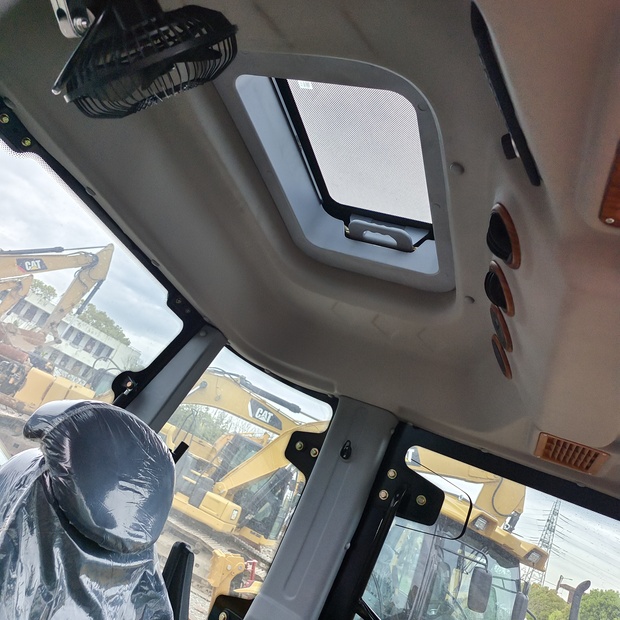 2024 Caterpillar 426F-44663017