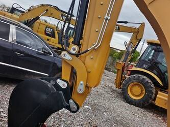 2024-caterpillar-426f-1400026-44663018