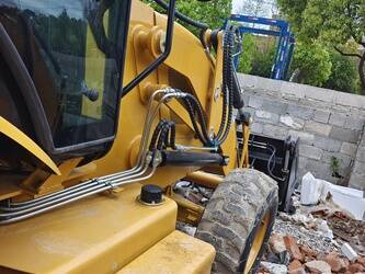 2024-caterpillar-426f-1400026-44663019