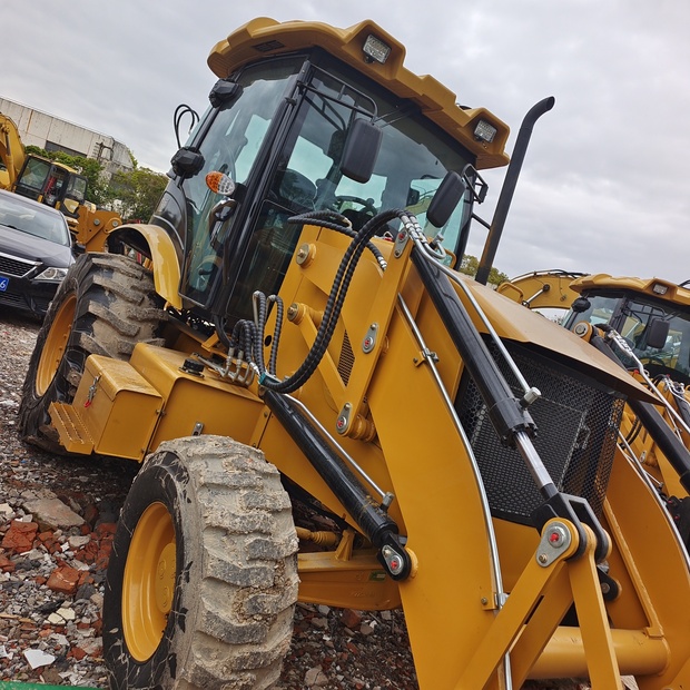 2024 Caterpillar 426F-44663021