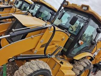 2024-caterpillar-426f-1400026-44663024