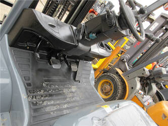 2023-toyota-fd30-1400039-44663318