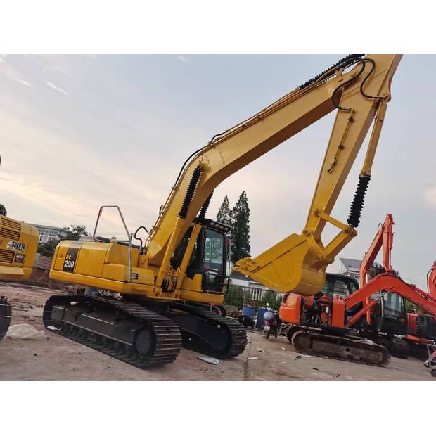 2024 Komatsu PC200-7-44663685