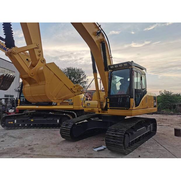 2024 Komatsu PC200-7-44663686