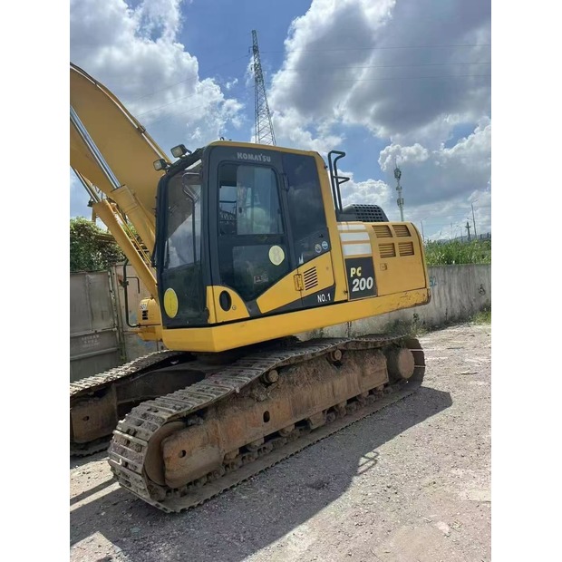 2020 Komatsu PC200-10-44663730