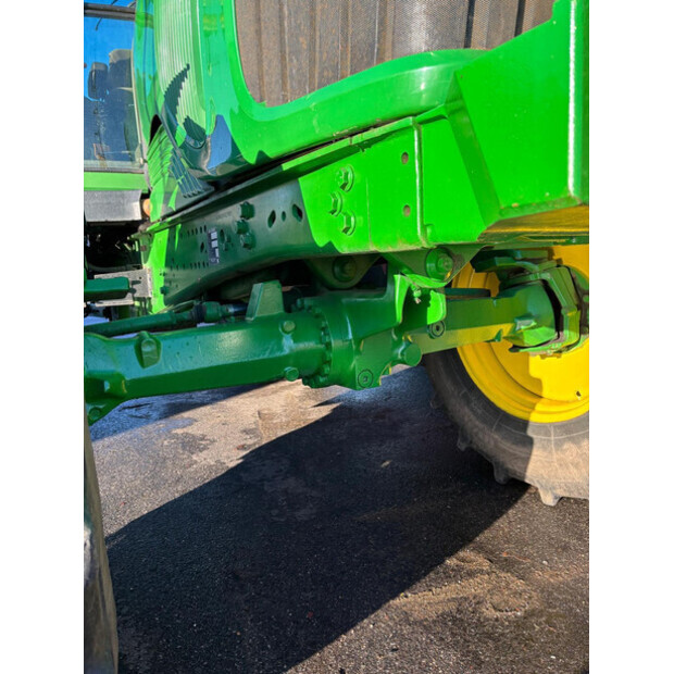 2002 جون دير 6820-44663881