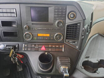 2016-mercedes-benz-4158ls-1400072-44664004