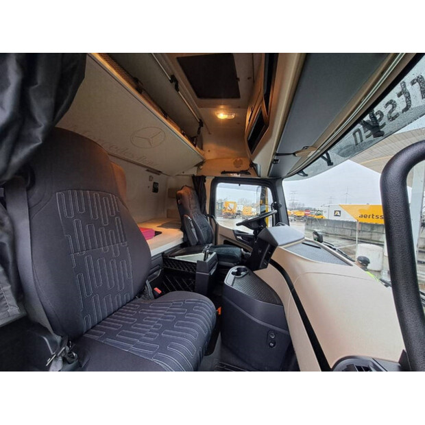 2016 Mercedes-Benz 4158LS-44664007