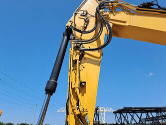 2018-caterpillar-320-1400081-44664236