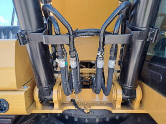 2018-caterpillar-320-1400081-44664238