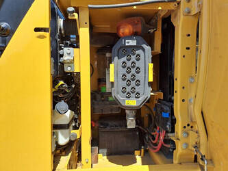 2018-caterpillar-320-1400081-44664243