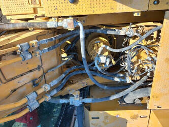 2022-caterpillar-350-1400082-44664293