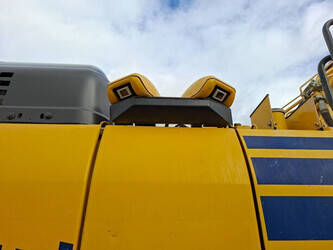 2021-komatsu-hb215lc-3-1400086-44664388