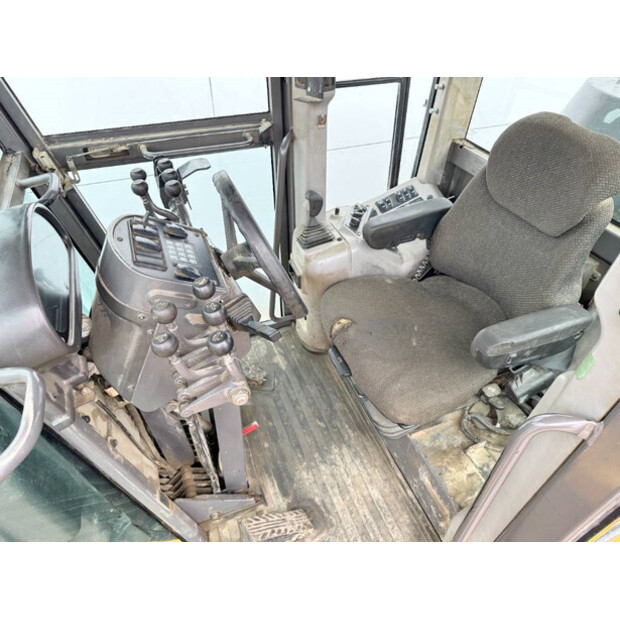 2011 Volvo G970-44664402