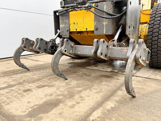 2011-volvo-g970-1400087-44664412