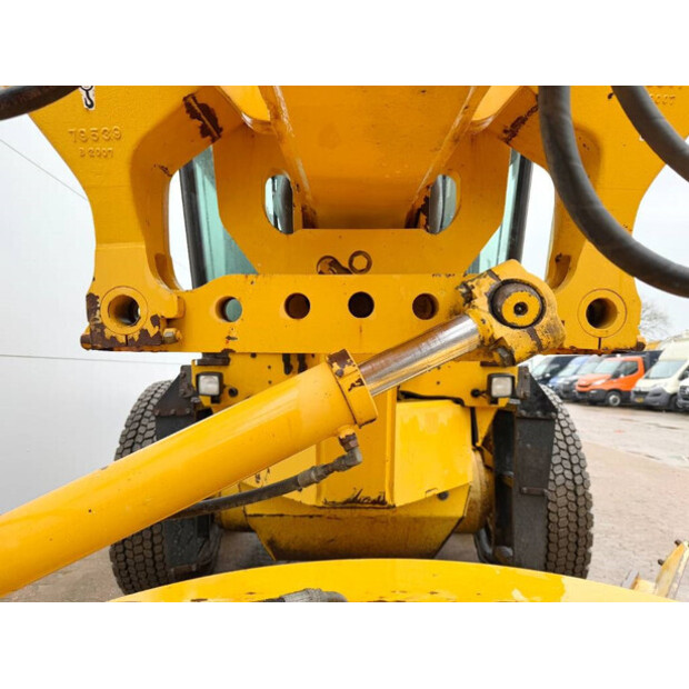 2008 فولفو G990-44664464