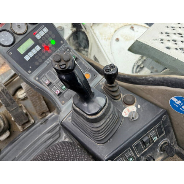 2011 ليبهير A309-44664634