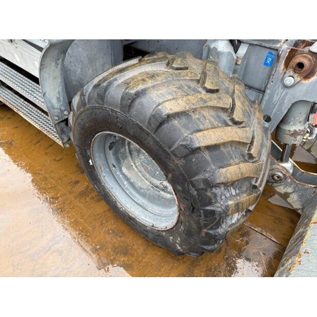 2011 ليبهير A309-44664648