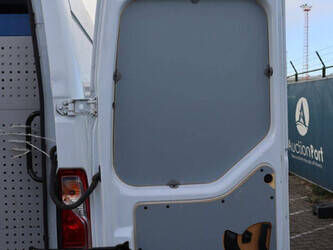 renault-master-1400099-44664732