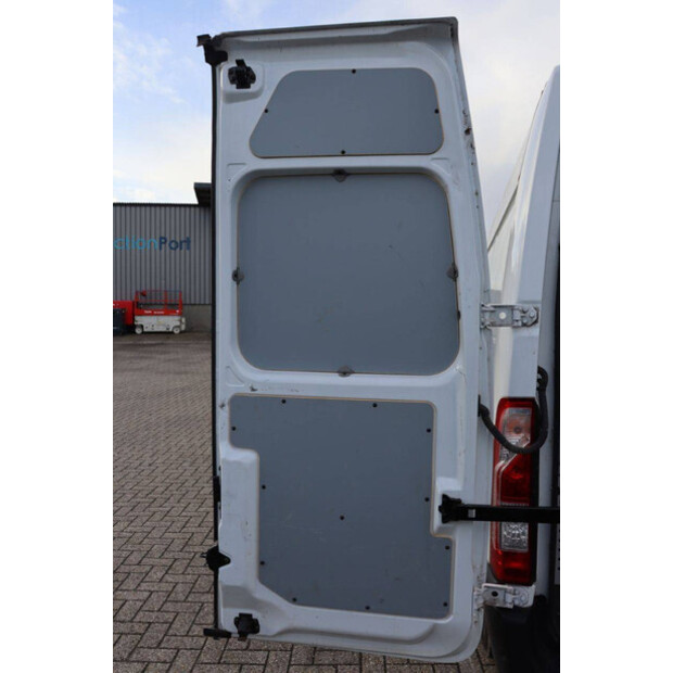 Renault Master-44664733