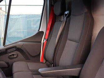 renault-master-1400099-44664737