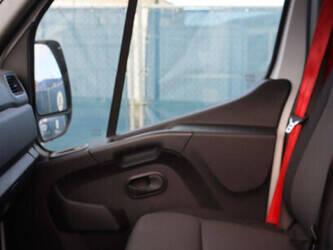 renault-master-1400099-44664738