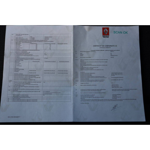 Renault Master-44664759