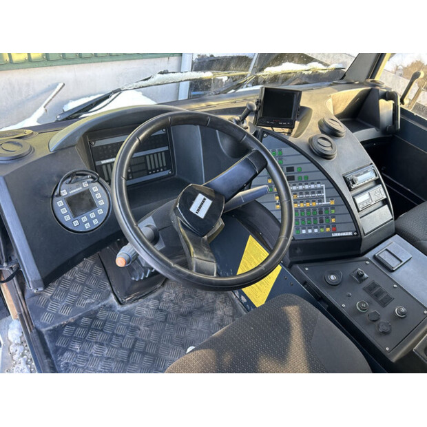 2017 ليبهير LTM 1040-2.1-44665029