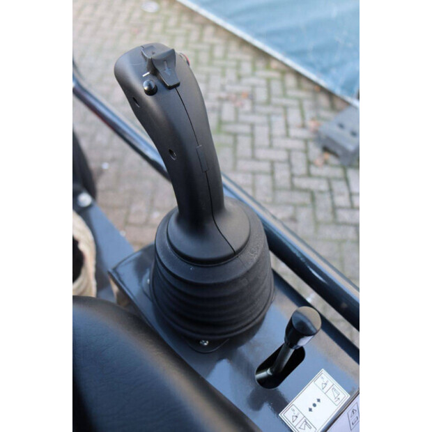 2025 بانثر W25-44665261