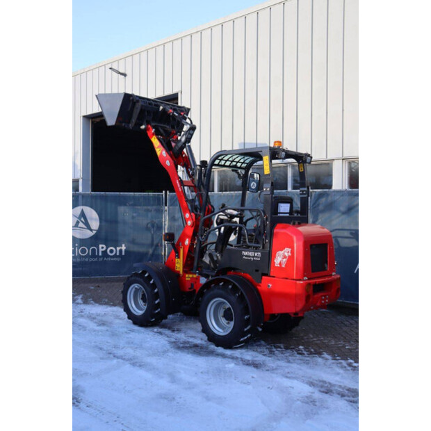 2025 بانثر W25-44665264