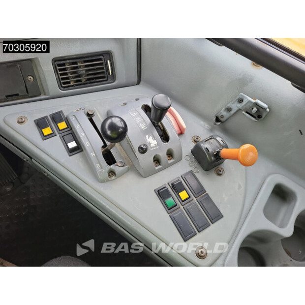 2001 Volvo A25D-44666056