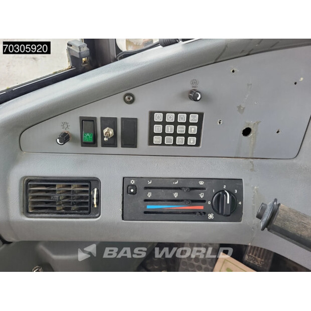 2001 Volvo A25D-44666059