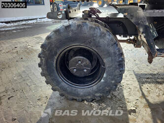 2013-hitachi-zx145w-3-44666089