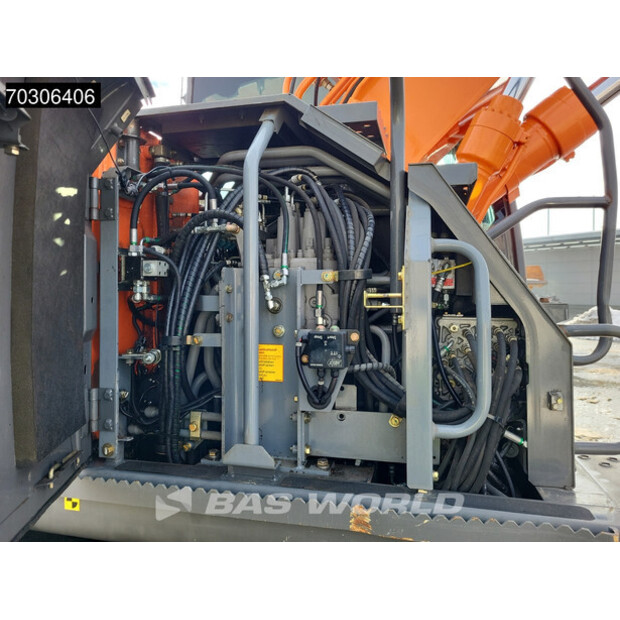 2013 Hitachi ZX145W-3-44666096