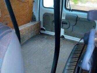 2006-renault-kangoo-1400252-44681341