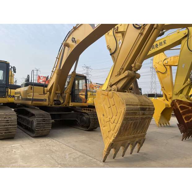 2024 كاتربيلر 330B-44682774