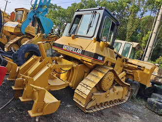 صورة ل جرارات 2023 كاتربيلر D5M