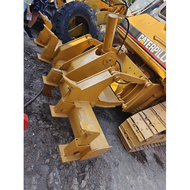 2023 Caterpillar D5M-44683095