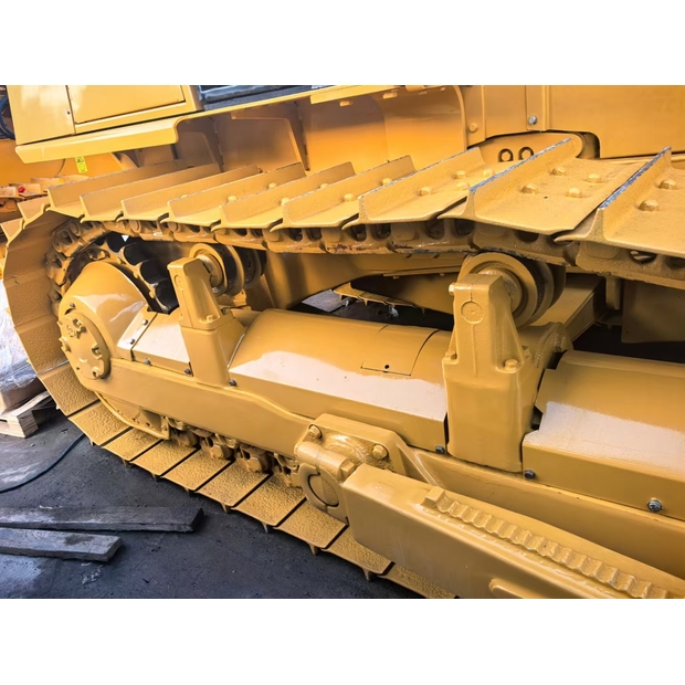 2024 Caterpillar D6G-44683131