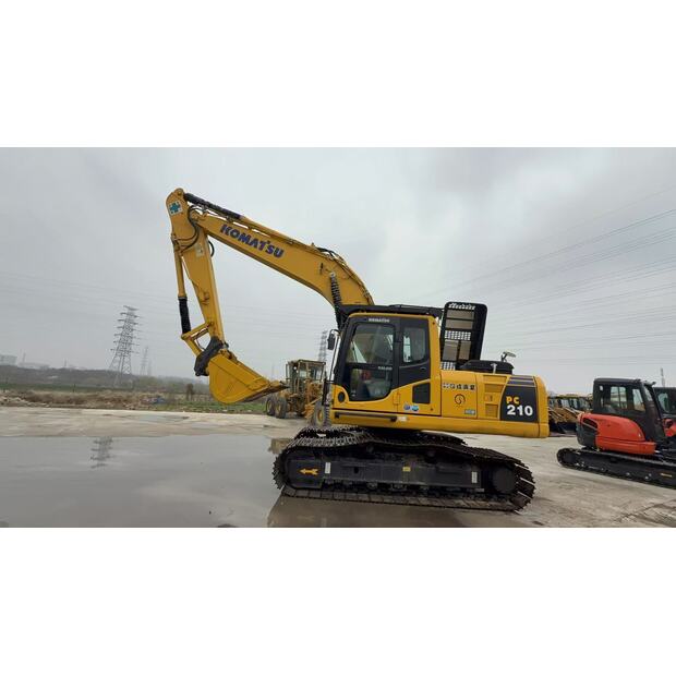 2024 كوماتسو PC210-8-44683328