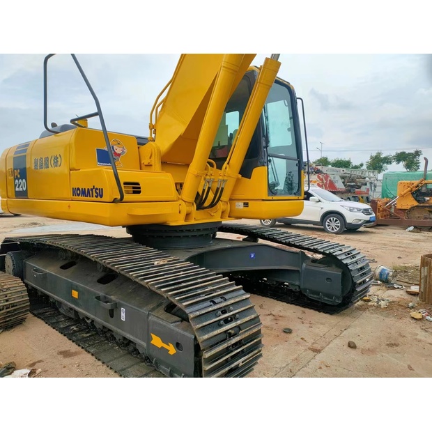 2024 Komatsu PC220-7-44683391