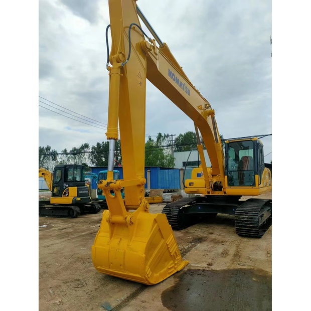 2024 Komatsu PC220-7-44683394