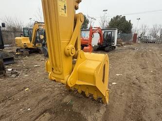 2024-komatsu-pc220-8-1400348-44683402