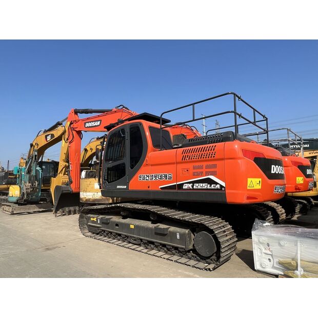 2025 Doosan DX225-44683483