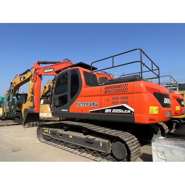 2025 Doosan DX225-44683484