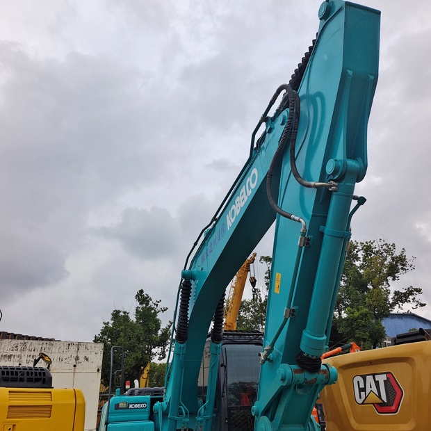 2024 كوبيلكو SK200-8-44683616