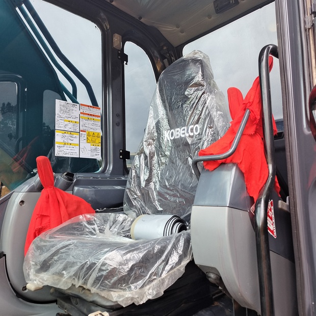 2024 كوبيلكو SK200-8-44683622