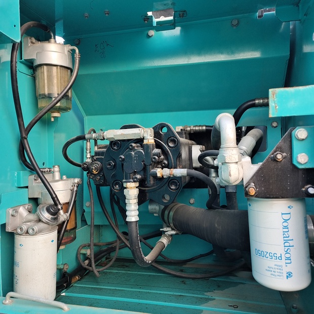 2024 كوبيلكو SK200-8-44683640