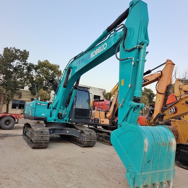 2024 كوبيلكو SK200-8-44683661